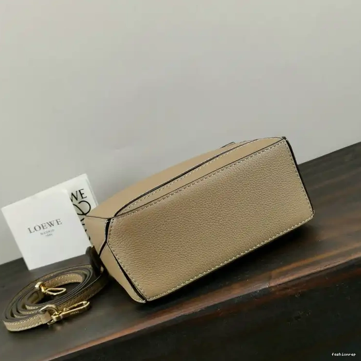 Fashionrep Loewe 2209SW0010 Bag 0823